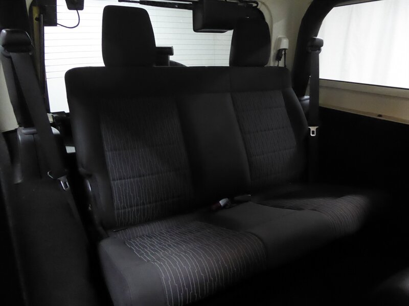 2011 JEEP WRANGLER - Image 24