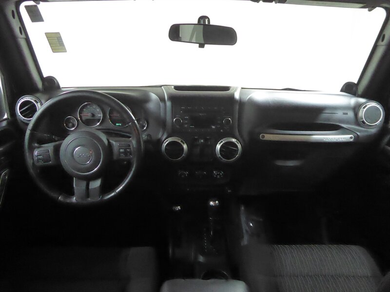 2011 JEEP WRANGLER - Image 9