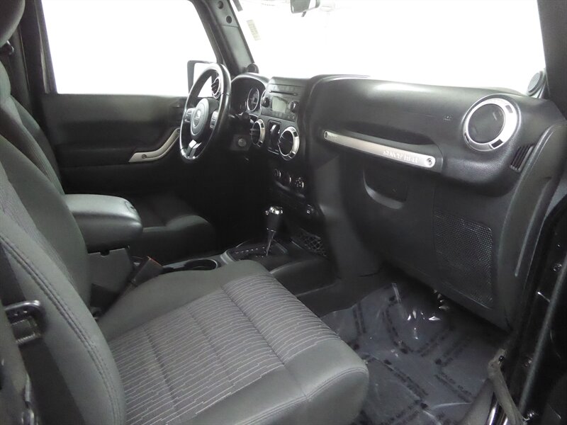 2011 JEEP WRANGLER - Image 21