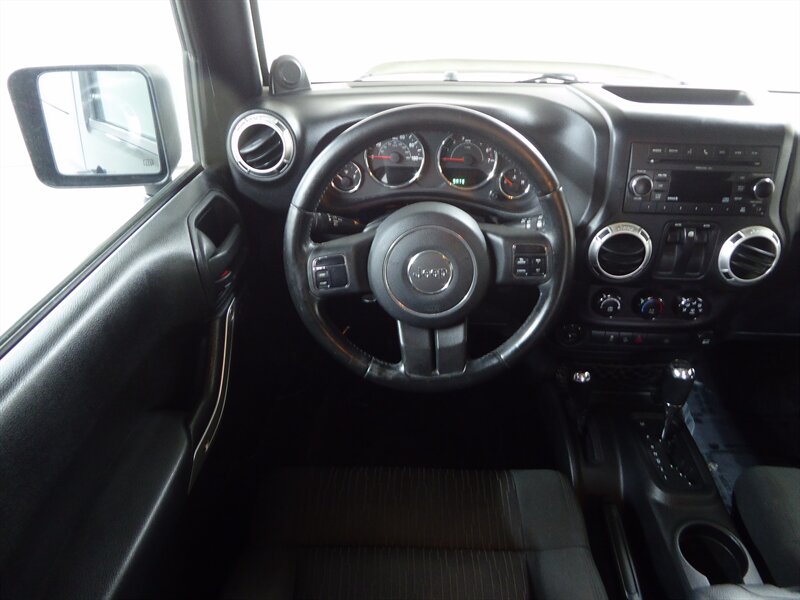 2011 JEEP WRANGLER - Image 10