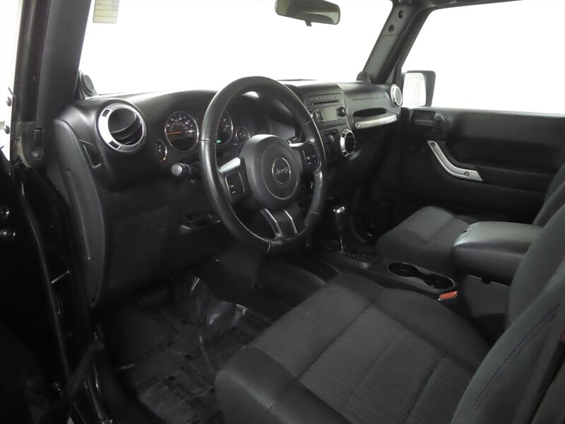 2011 JEEP WRANGLER - Image 16