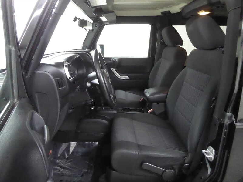 2011 JEEP WRANGLER - Image 18