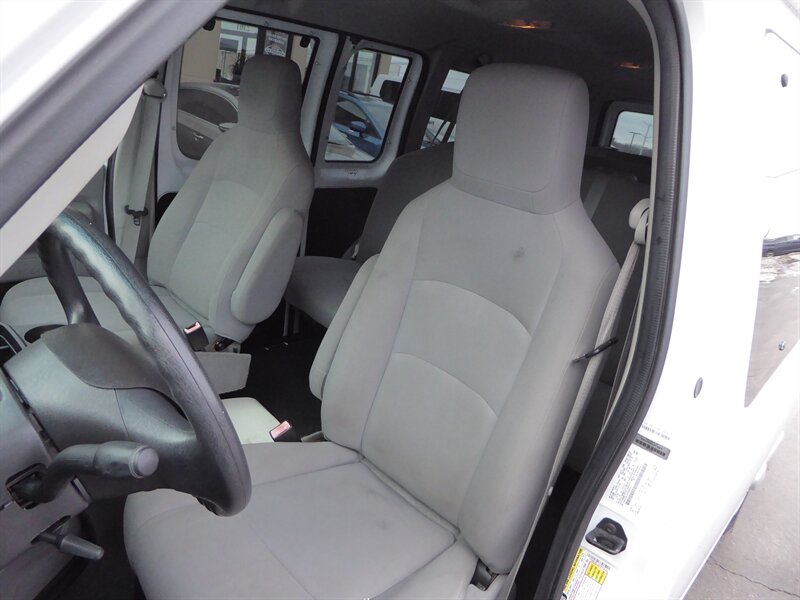 2013 FORD E-350 - Image 16