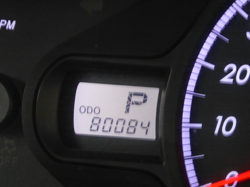 2013 TOYOTA SIENNA - Image 11