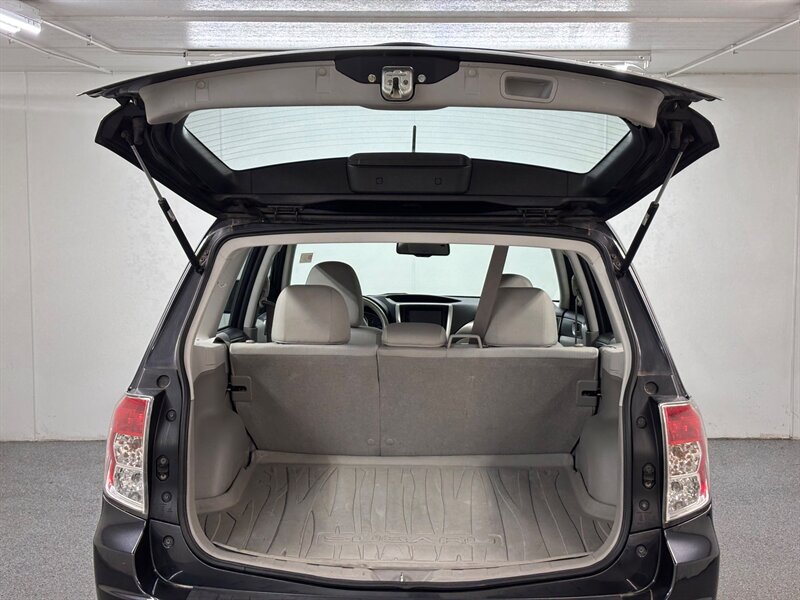 2011 Subaru Forester 2.5X   - Photo 6 - Downers Grove, IL 60515