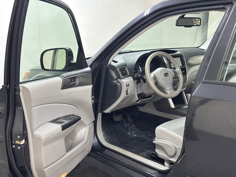 2011 Subaru Forester 2.5X   - Photo 8 - Downers Grove, IL 60515