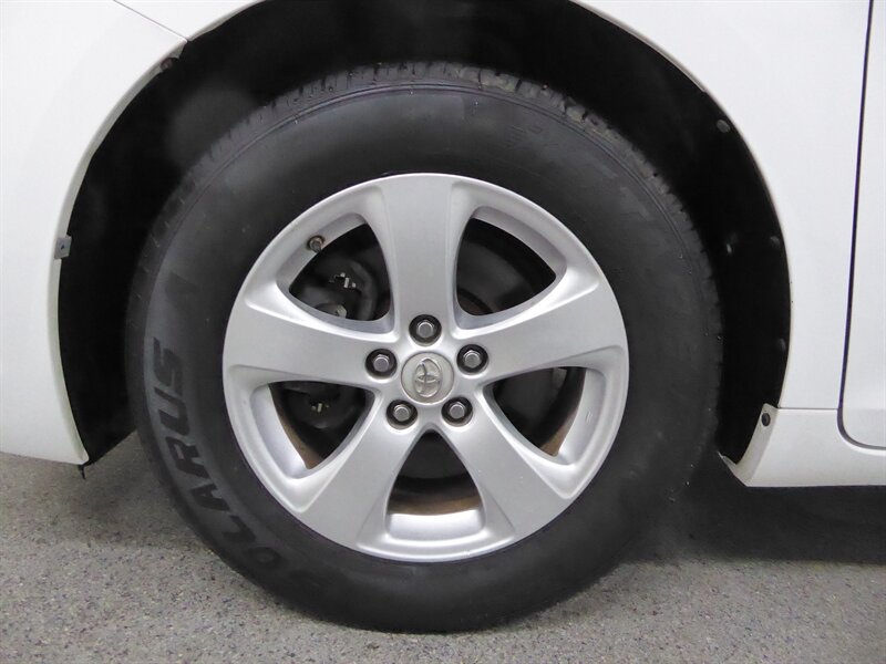 2013 TOYOTA SIENNA - Image 28