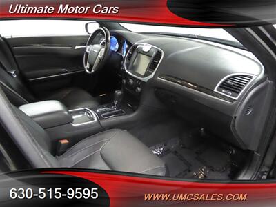 2014 Chrysler 300 C   - Photo 24 - Downers Grove, IL 60515