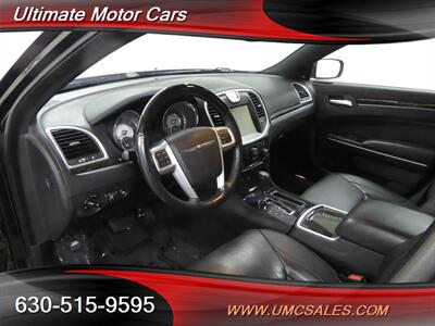 2014 Chrysler 300 C   - Photo 20 - Downers Grove, IL 60515