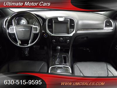 2014 Chrysler 300 C   - Photo 9 - Downers Grove, IL 60515