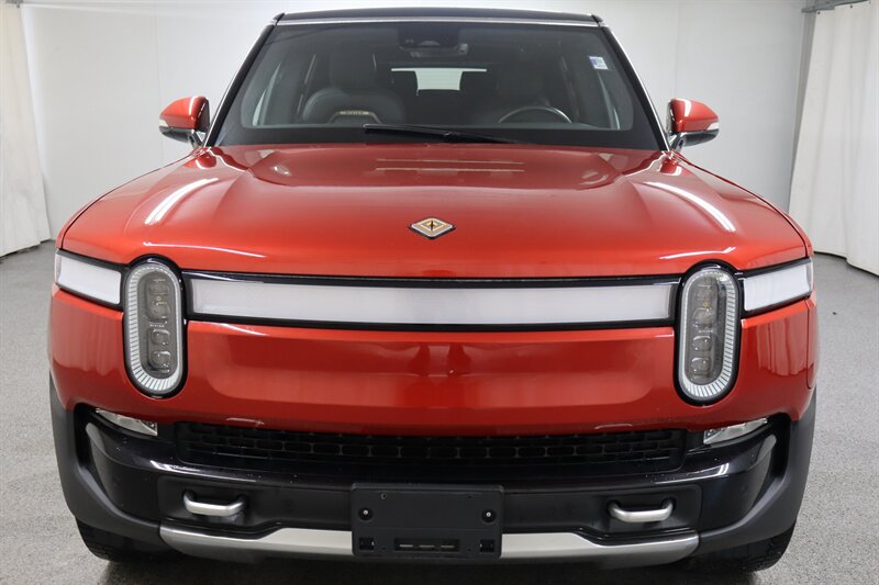2023 Rivian R1S Adventure  