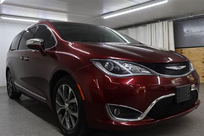 2017 Chrysler Pacifica Limited Sedan