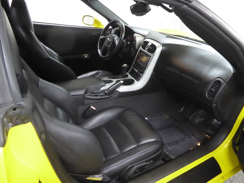 2005 CHEVROLET CORVETTE - Image 18