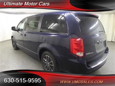 2017 Dodge Grand Caravan GT   - Photo 5 - Downers Grove, IL 60515