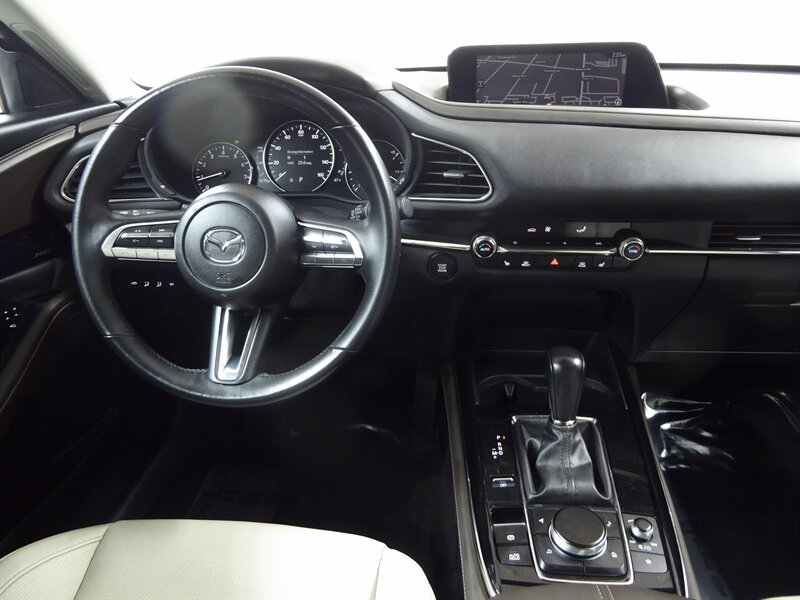 2021 Mazda CX-30 Premium   - Photo 21 - Downers Grove, IL 60515