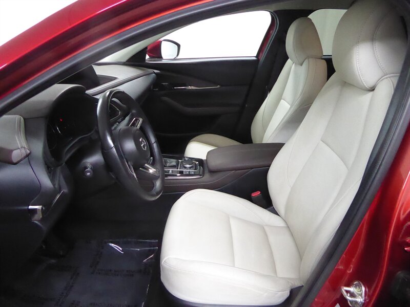 2021 Mazda CX-30 Premium   - Photo 15 - Downers Grove, IL 60515