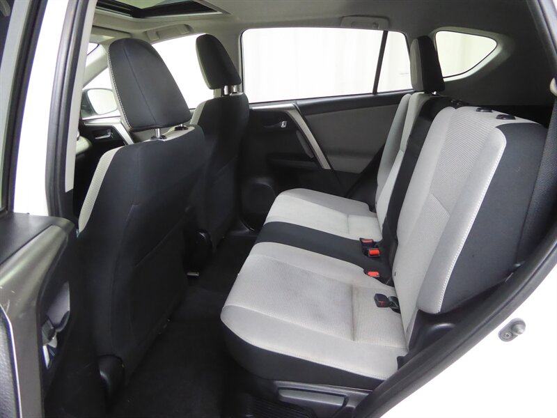 2018 TOYOTA RAV4 - Image 28