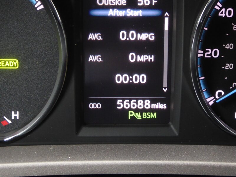 2018 TOYOTA RAV4 - Image 13