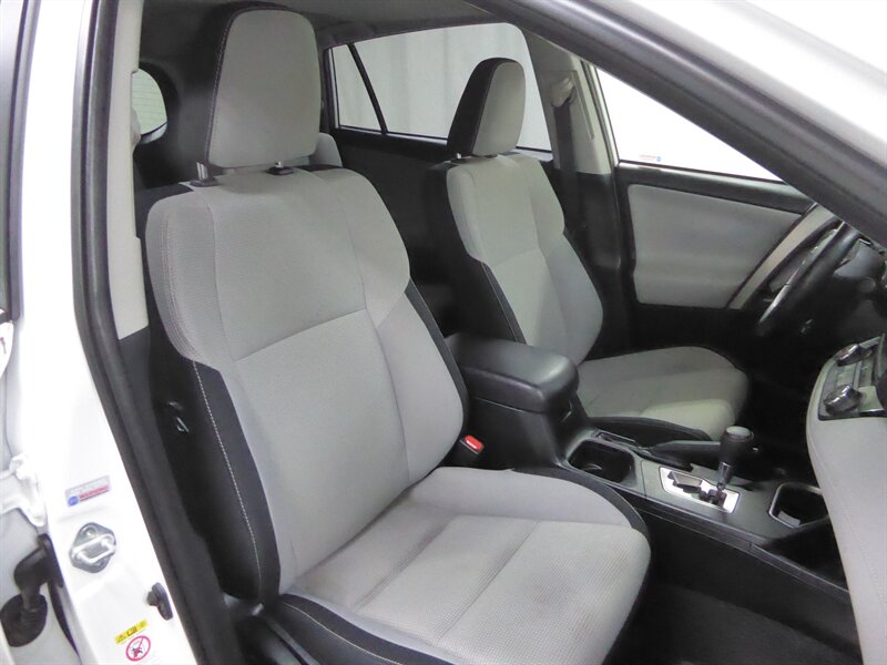 2018 TOYOTA RAV4 - Image 24