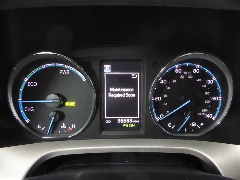 2018 TOYOTA RAV4 - Image 12