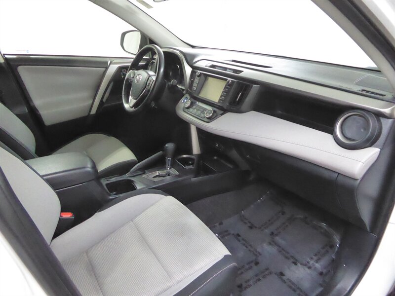 2018 TOYOTA RAV4 - Image 23