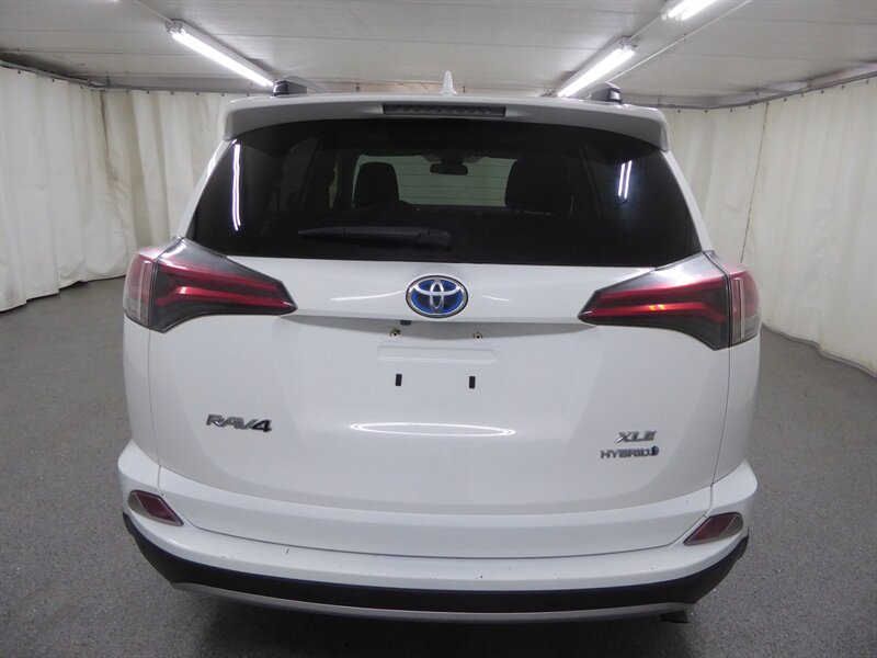 2018 TOYOTA RAV4 - Image 6
