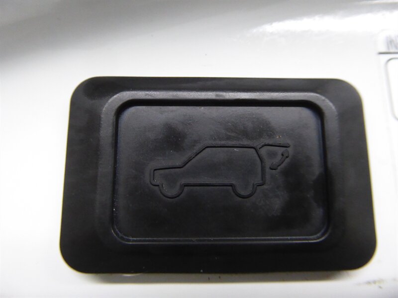 2018 TOYOTA RAV4 - Image 34