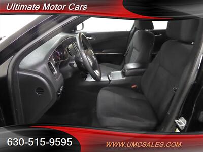 2013 Dodge Charger SXT   - Photo 19 - Downers Grove, IL 60515