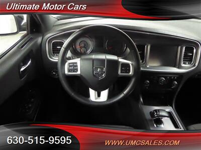 2013 Dodge Charger SXT   - Photo 10 - Downers Grove, IL 60515