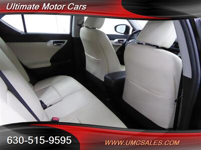 2011 Lexus CT 200h   - Photo 27 - Downers Grove, IL 60515