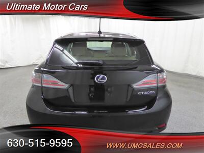 2011 Lexus CT 200h   - Photo 6 - Downers Grove, IL 60515