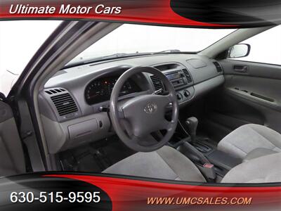 2003 Toyota Camry LE   - Photo 14 - Downers Grove, IL 60515