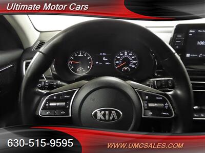 2021 Kia Seltos EX   - Photo 11 - Downers Grove, IL 60515