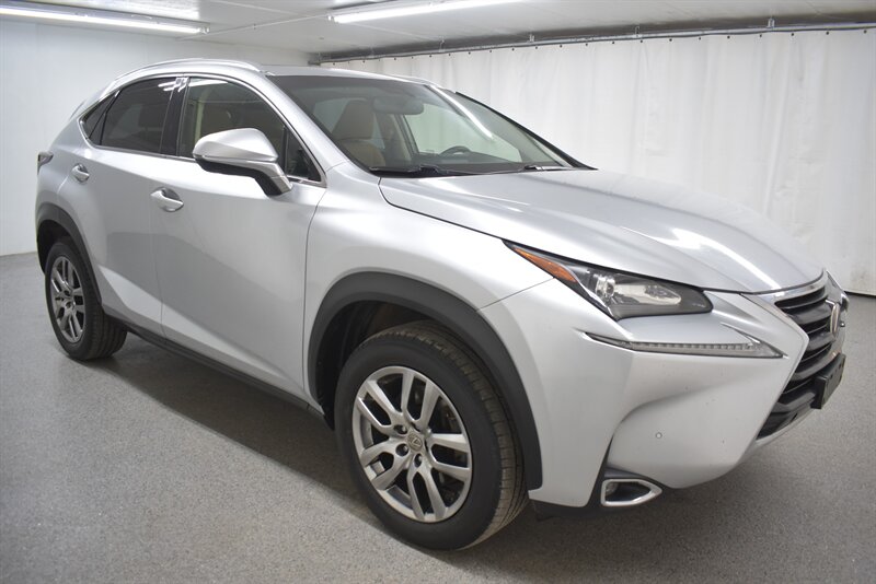 2016 Lexus NX 200t  