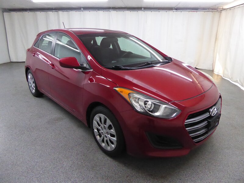 2016 Hyundai ELANTRA GT - Photo 1 - Downers Grove, IL 60515