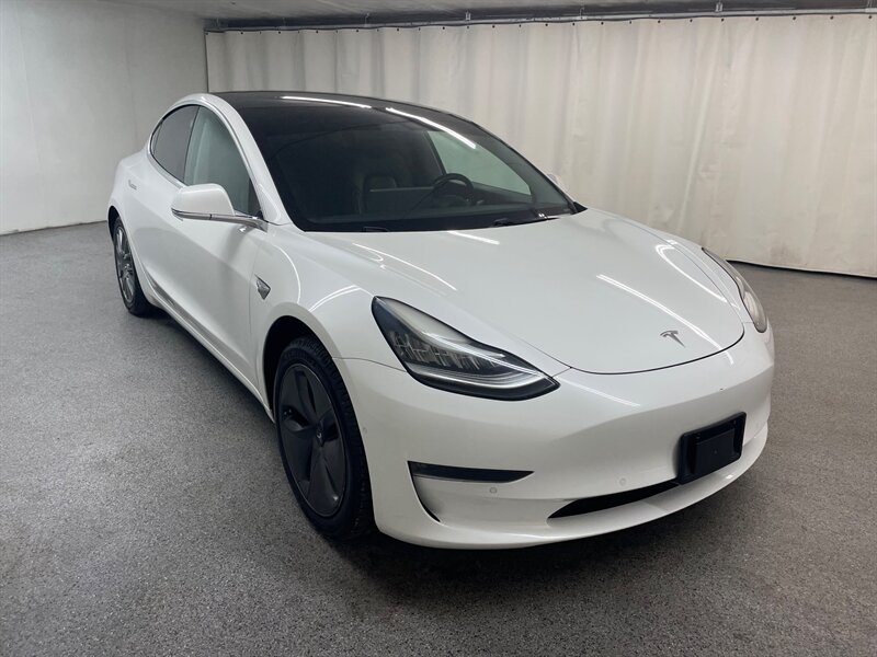 2019 Tesla Model 3 Standard Range Plus - Photo 1 - Downers Grove, IL 60515