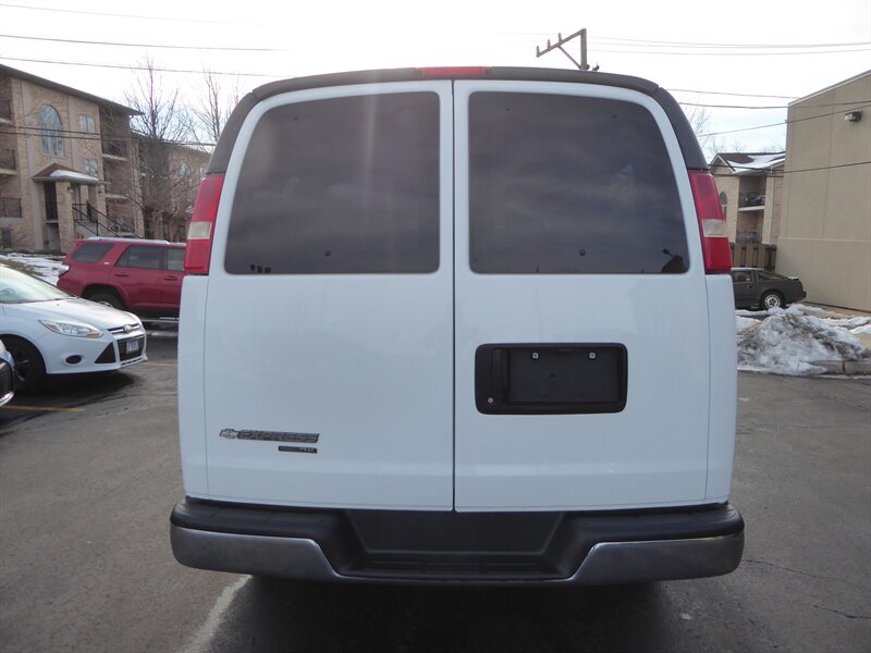 2012 CHEVROLET EXPRESS - Image 6