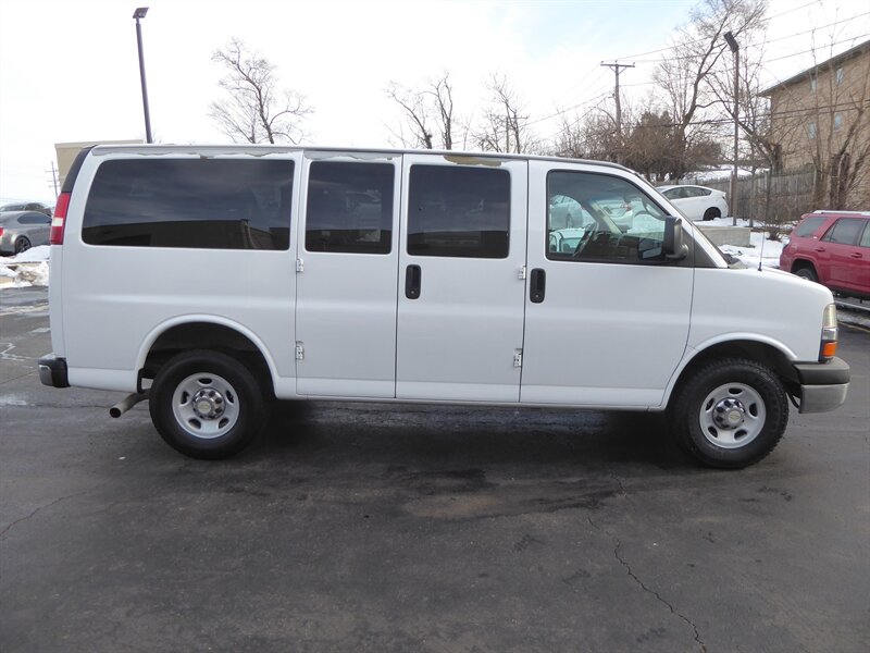 2012 CHEVROLET EXPRESS - Image 8