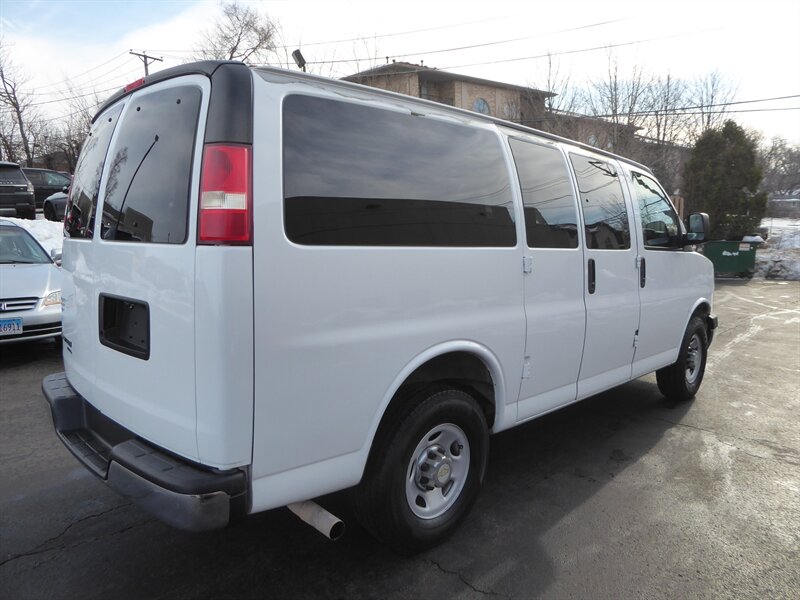 2012 CHEVROLET EXPRESS - Image 7