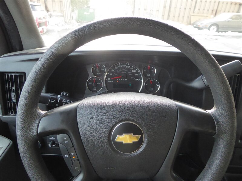 2012 CHEVROLET EXPRESS - Image 11