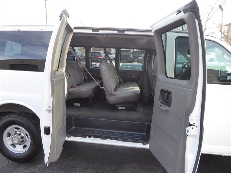 2012 CHEVROLET EXPRESS - Image 24