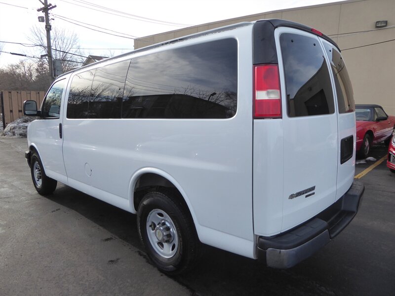 2012 CHEVROLET EXPRESS - Image 5