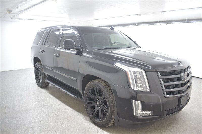 2017 Cadillac Escalade Luxury  