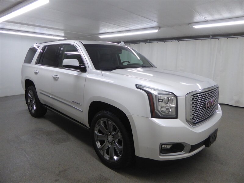2016 GMC Yukon Denali's photo