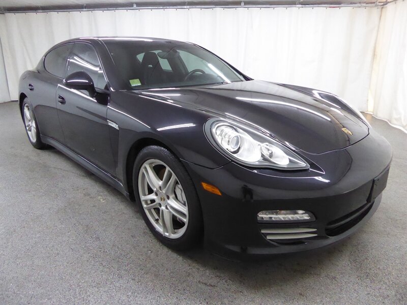 2011 Porsche Panamera 4 - Photo 1 - Downers Grove, IL 60515