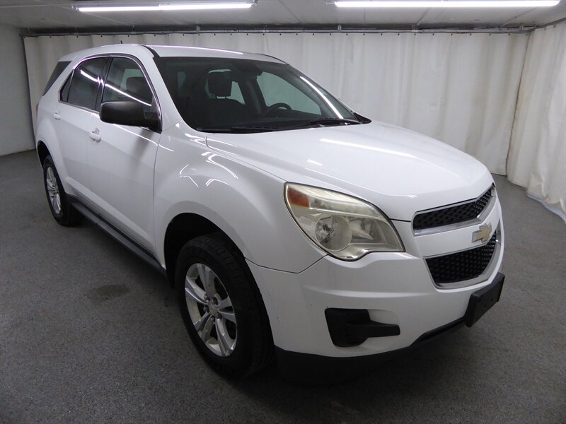 2013 Chevrolet Equinox LS - Photo 1 - Downers Grove, IL 60515