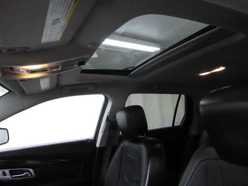 2017 GMC TERRAIN - Image 17