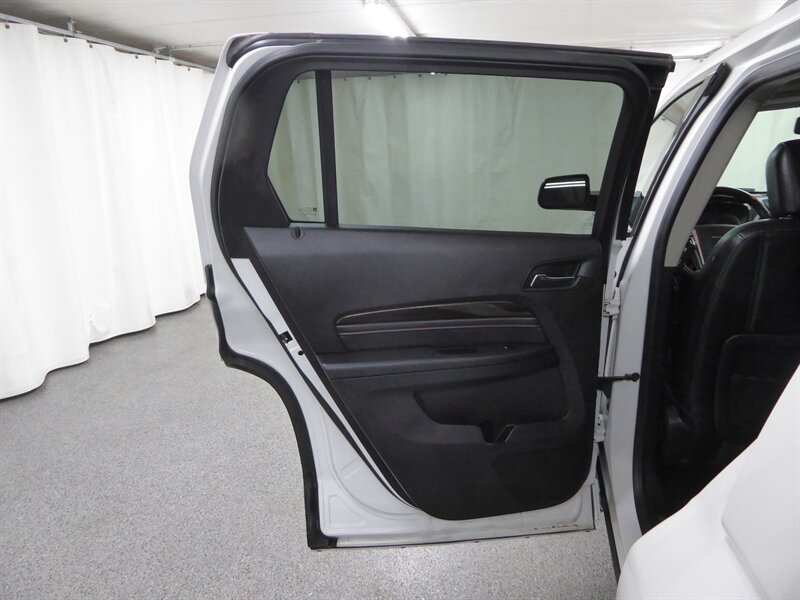 2017 GMC TERRAIN - Image 28