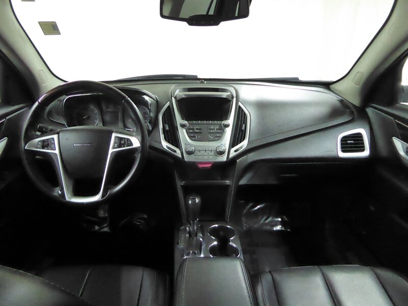 2017 GMC TERRAIN - Image 9