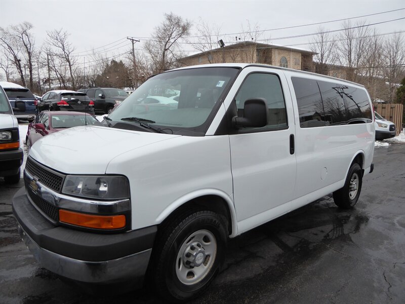 2017 CHEVROLET EXPRESS - Image 3